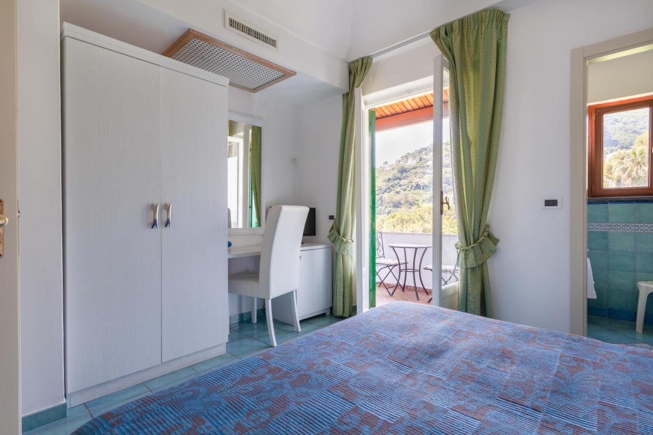 Hotel Don Felipe Иския Екстериор снимка